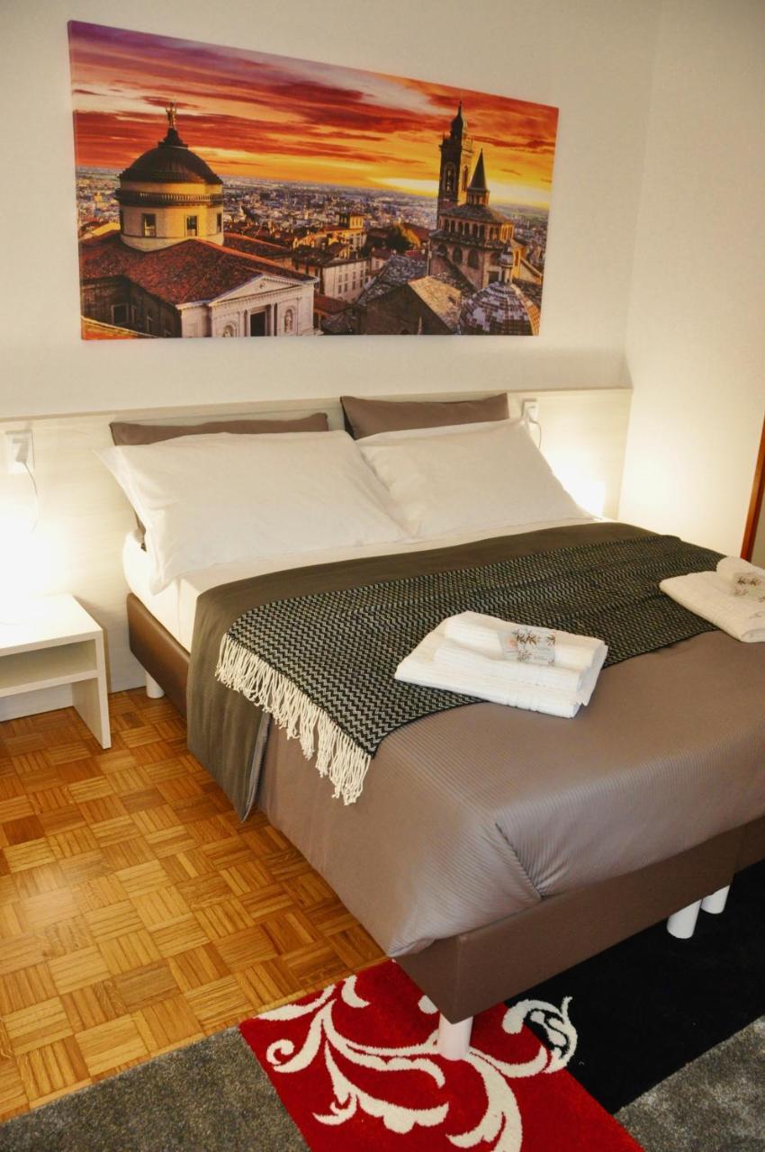 Citywalls Guest House 베르가모 외부 사진