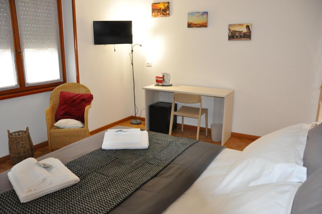 Citywalls Guest House 베르가모 외부 사진